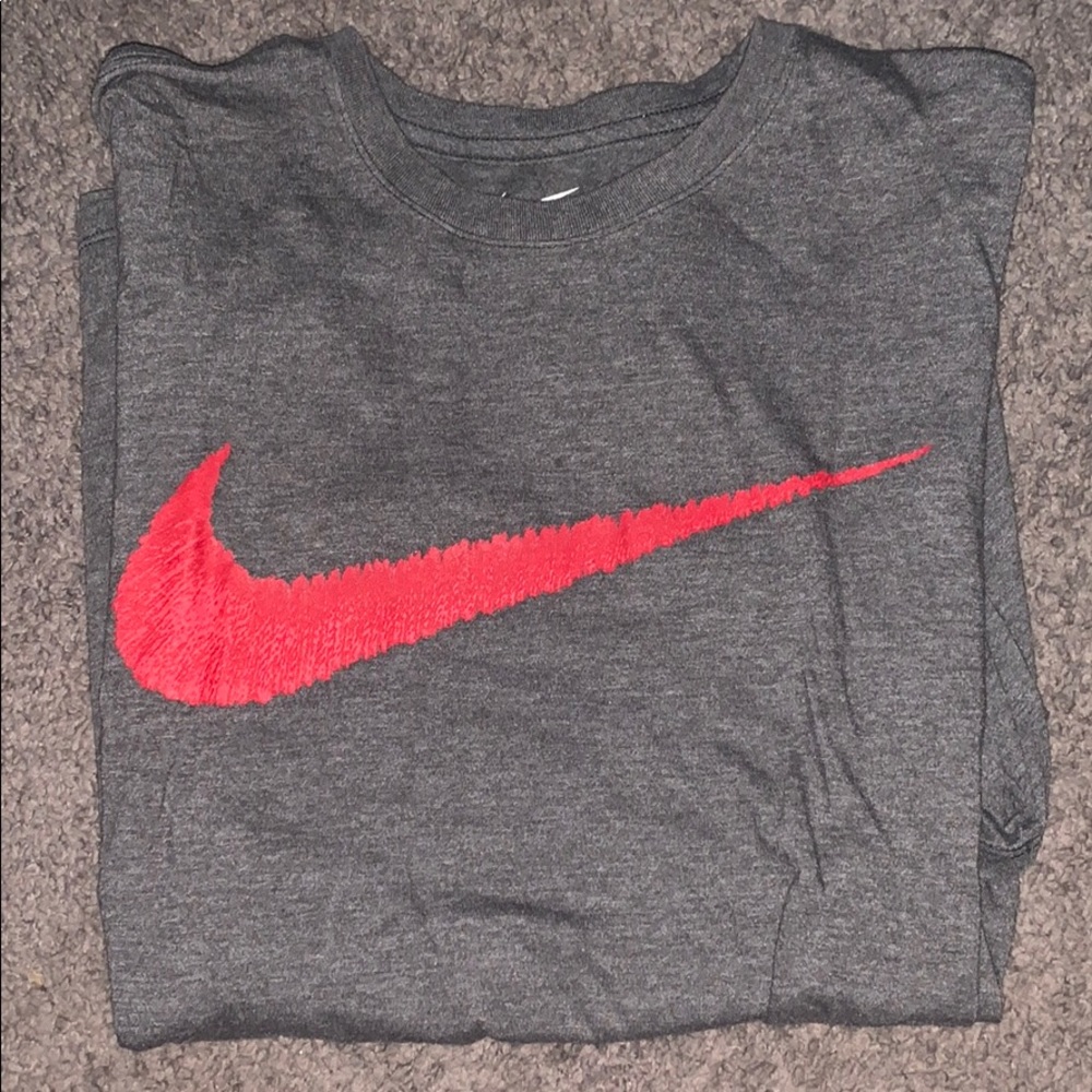 Nike t shirt